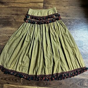 Ivory Coast ~ Vintage ~ Small ~ Brown W/ Burgundy Tassel Boho/Square Dance Skirt